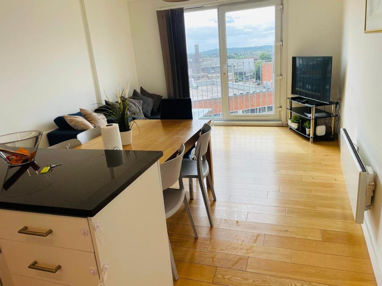 شقة Watford Centre - Luxury Penthouse المظهر الخارجي الصورة